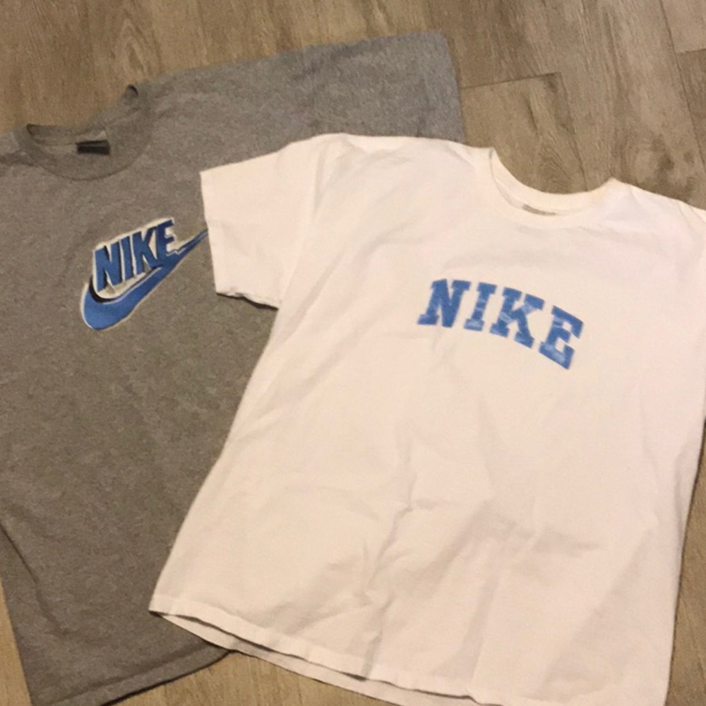 2 Nike shirts